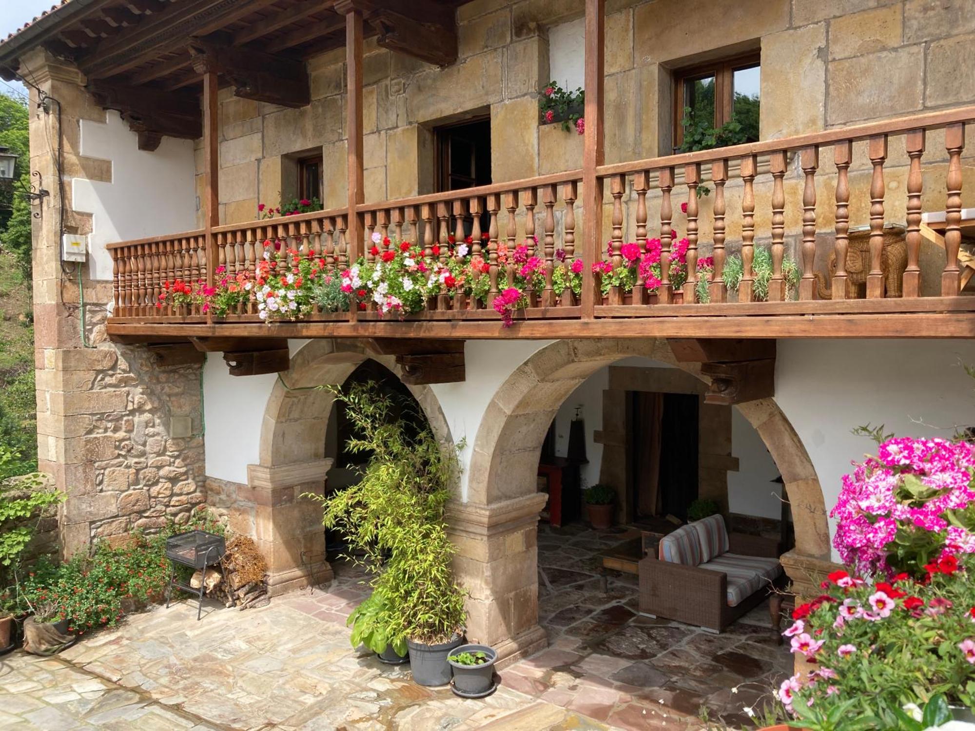 La Valuisilla, Hotel Rural Cicera Ngoại thất bức ảnh
