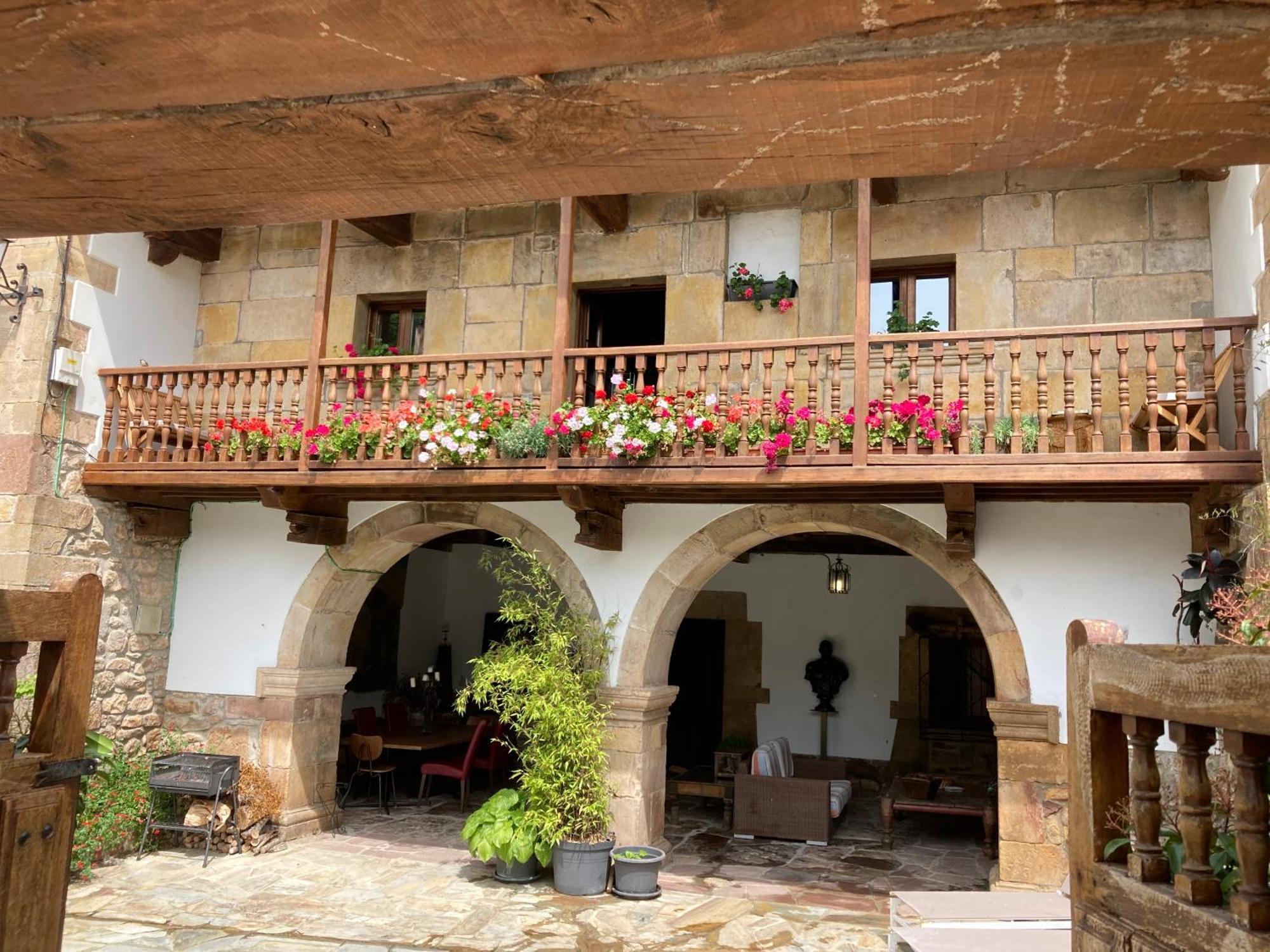 La Valuisilla, Hotel Rural Cicera Ngoại thất bức ảnh