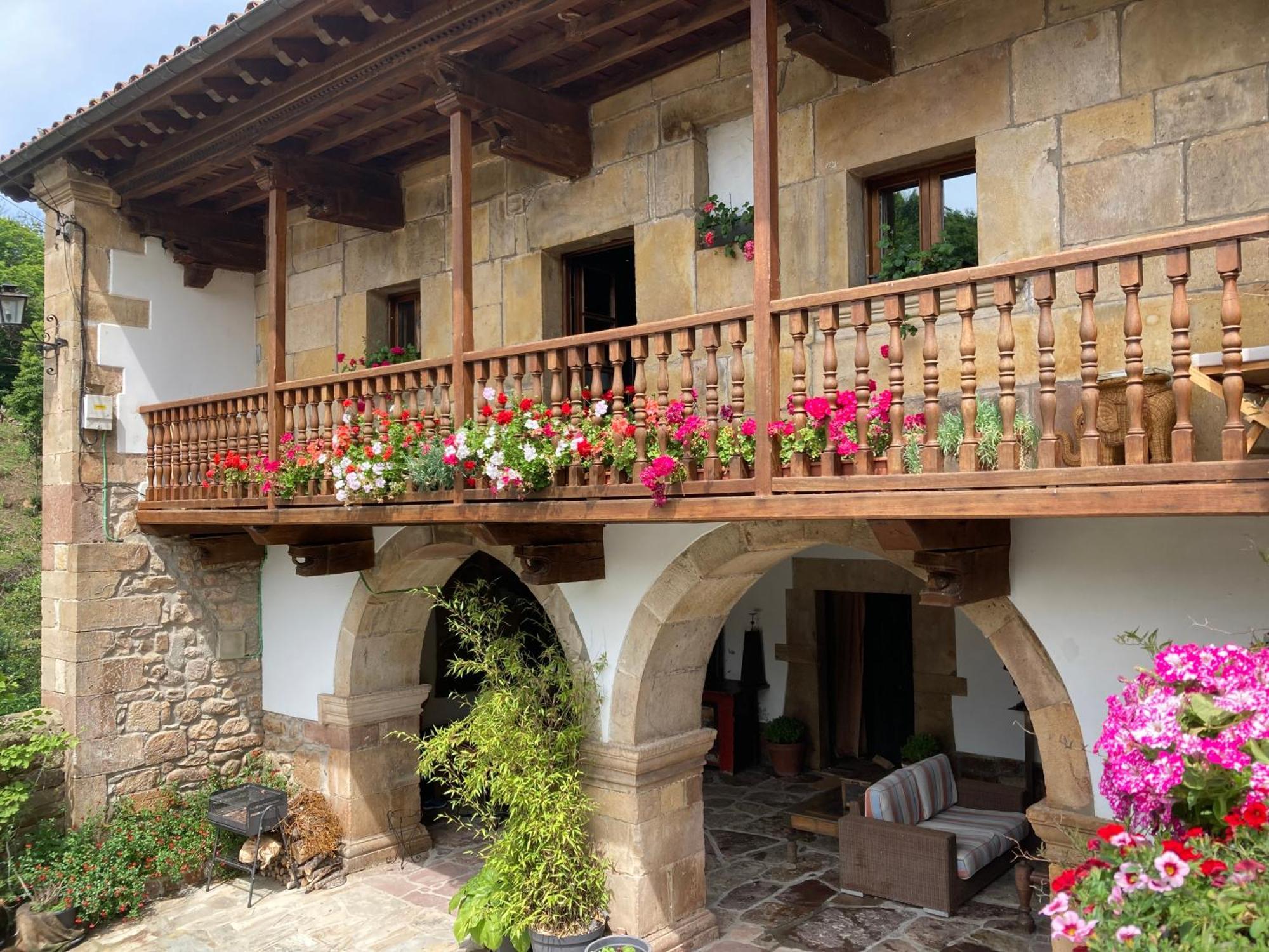La Valuisilla, Hotel Rural Cicera Ngoại thất bức ảnh